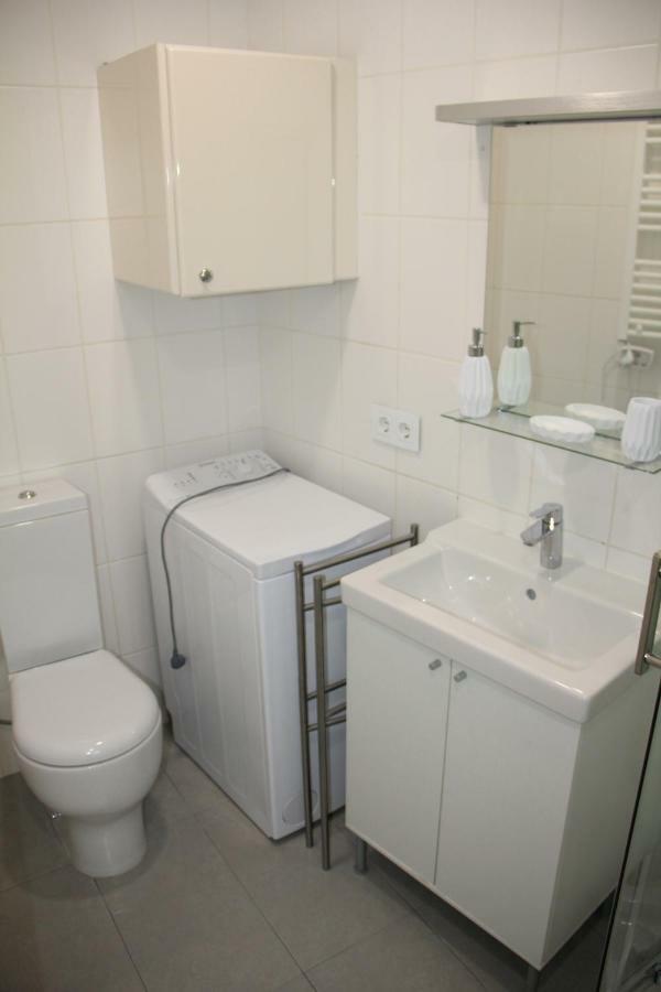 Ferienwohnung La Vela Blanca Roses Exterior foto