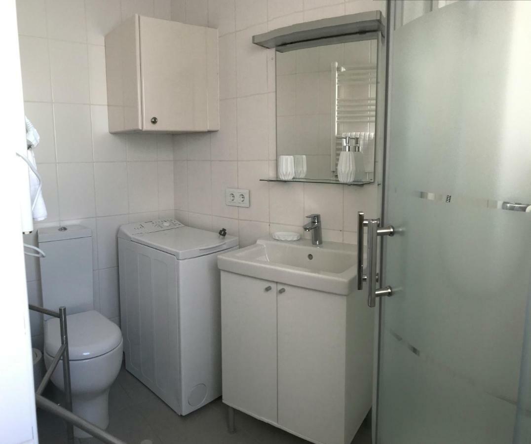 Ferienwohnung La Vela Blanca Roses Exterior foto